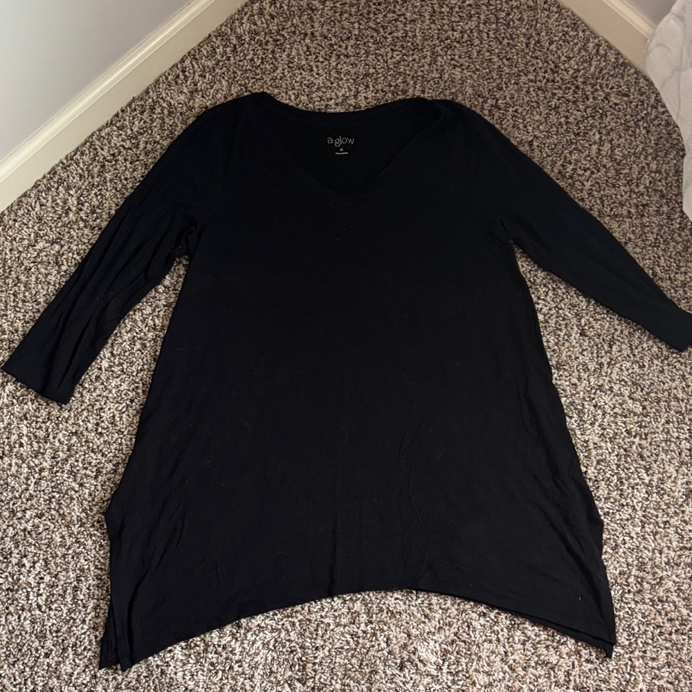 a:glow Black V-Neck Tunic Top